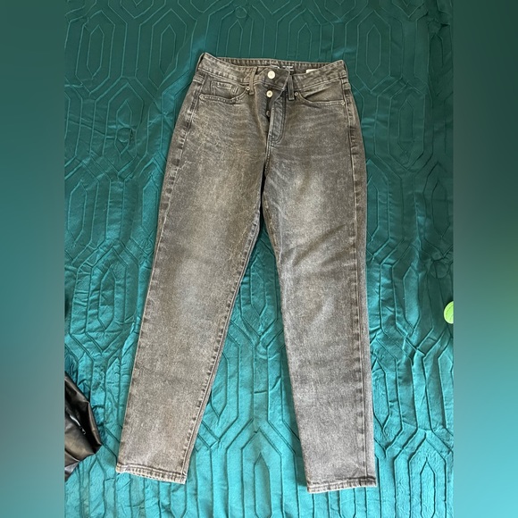 Jeans - Picture 1 of 3